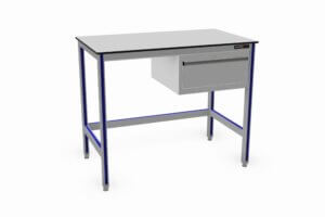 vlakke werktafel met schuiflade